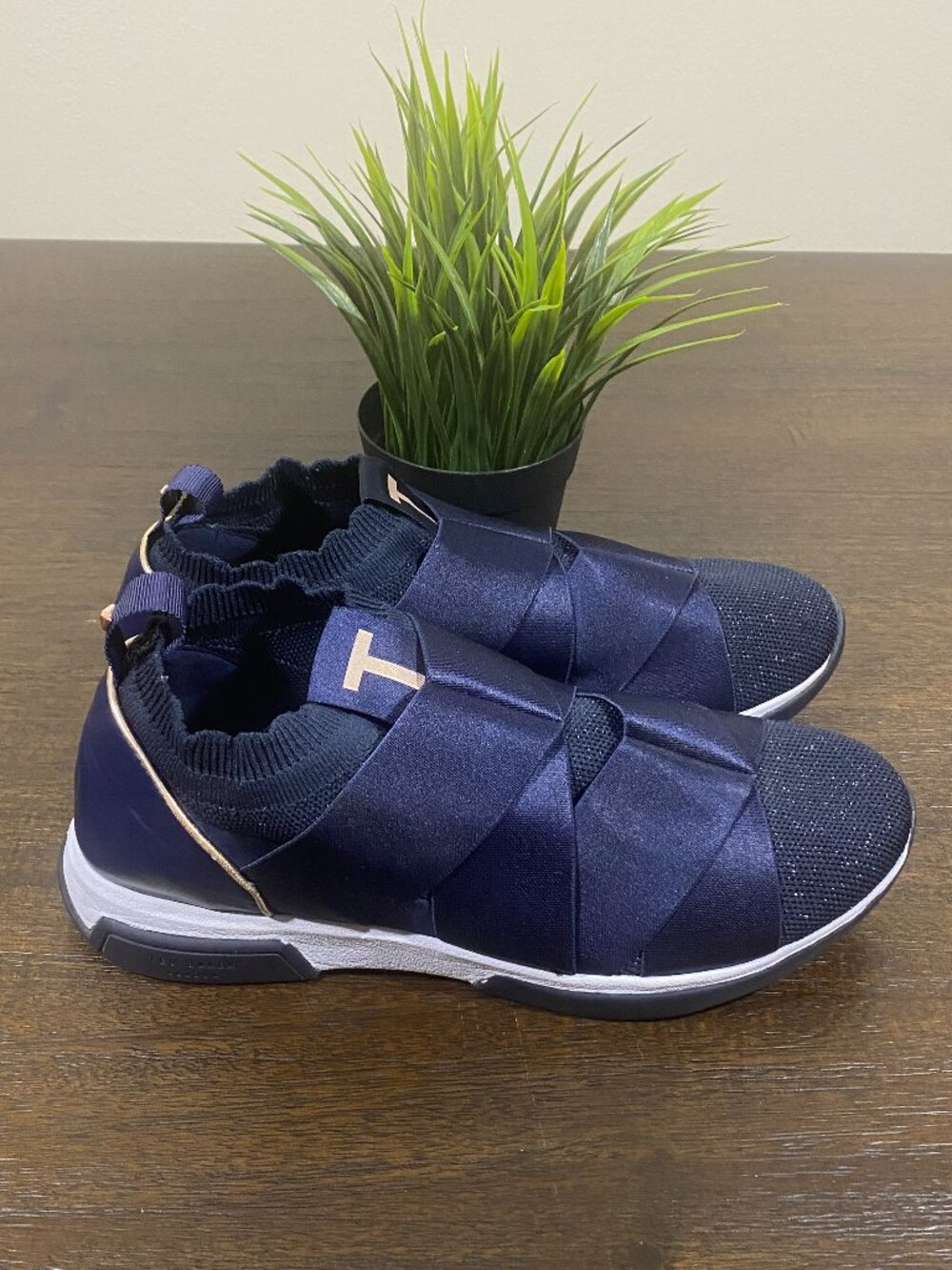 Ted Baker London Queana Slip-On Sneaker for women Size 8.5